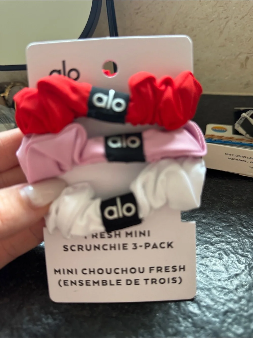 ALO Yoga Mini Scrunchie 3-Pack — Red, Pink & White